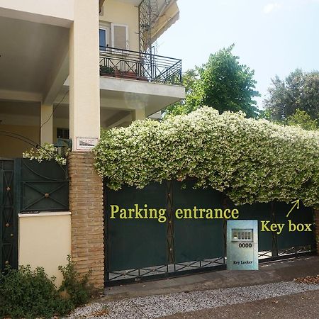Independent Entrance Apt - 130M2 - Garden - Private Parking Apartment Athens Exterior photo