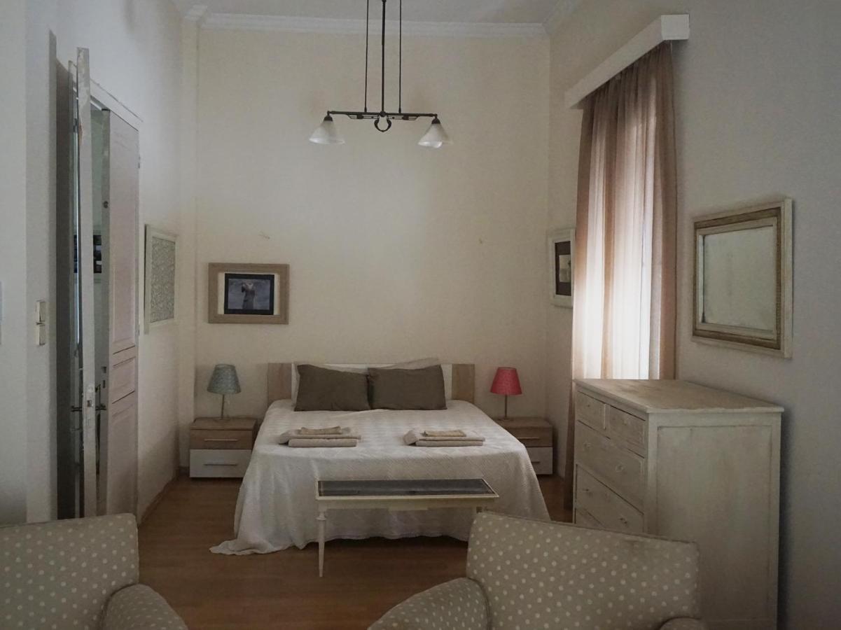 Independent Entrance Apt - 130M2 - Garden - Private Parking Apartment Athens Exterior photo