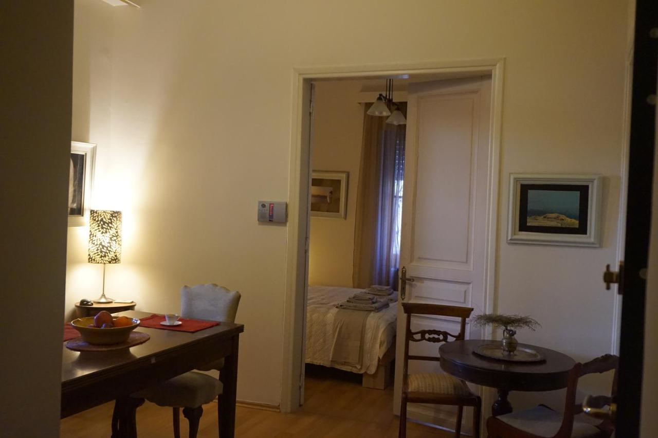 Independent Entrance Apt - 130M2 - Garden - Private Parking Apartment Athens Exterior photo
