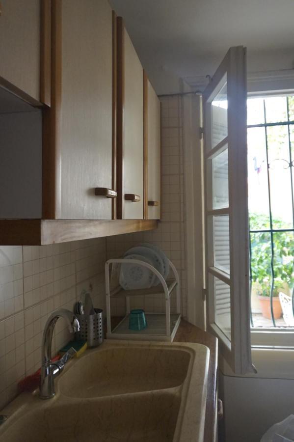 Independent Entrance Apt - 130M2 - Garden - Private Parking Apartment Athens Exterior photo